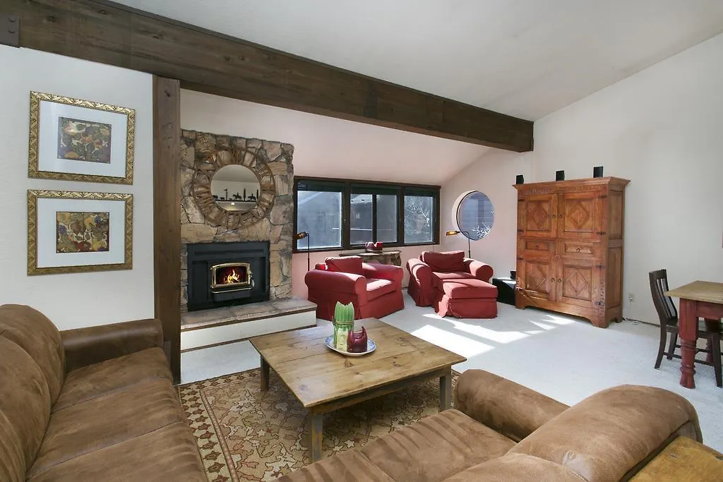 Mammoth Village Properties By 101 Great Escapes Mammoth Lakes