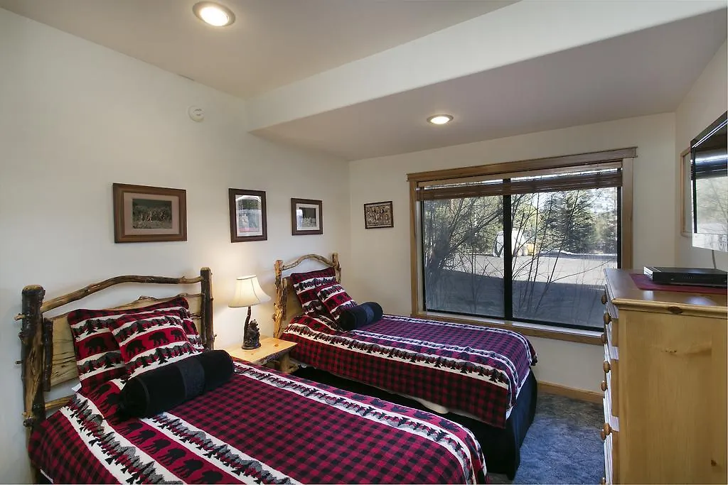 Apartment Mammoth Village Properties By 101 Great Escapes Mammoth Lakes