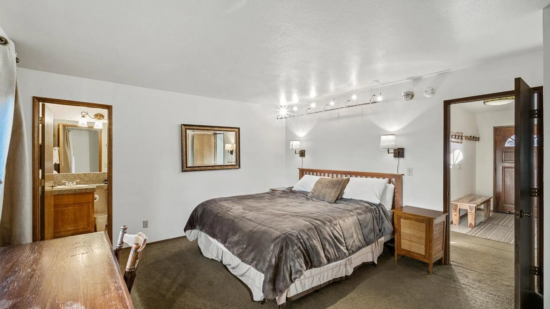 Mammoth Village Properties By 101 Great Escapes Mammoth Lakes 0*,  United States