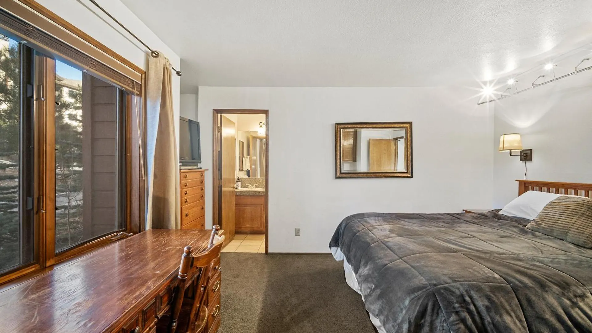 Apartment Mammoth Village Properties By 101 Great Escapes Mammoth Lakes United States