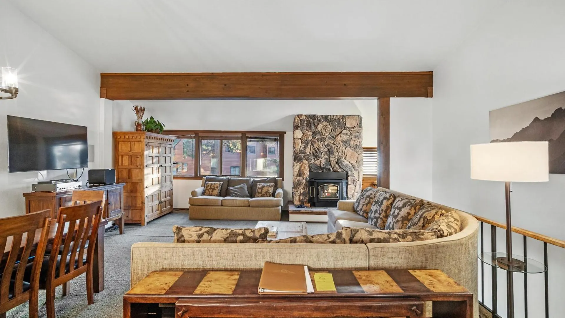 Mammoth Village Properties By 101 Great Escapes Mammoth Lakes